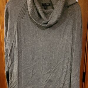 Banana Republic Gray Turtleneck Sweater Soft Knit